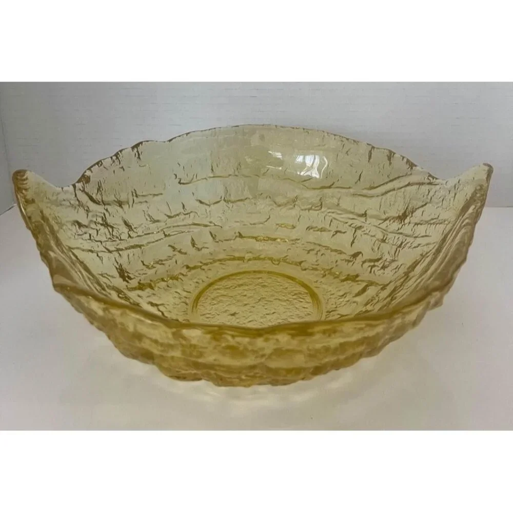 VTG- 1980s Tiara Glass-Aloha Serving Bowl Yellow Mist USA